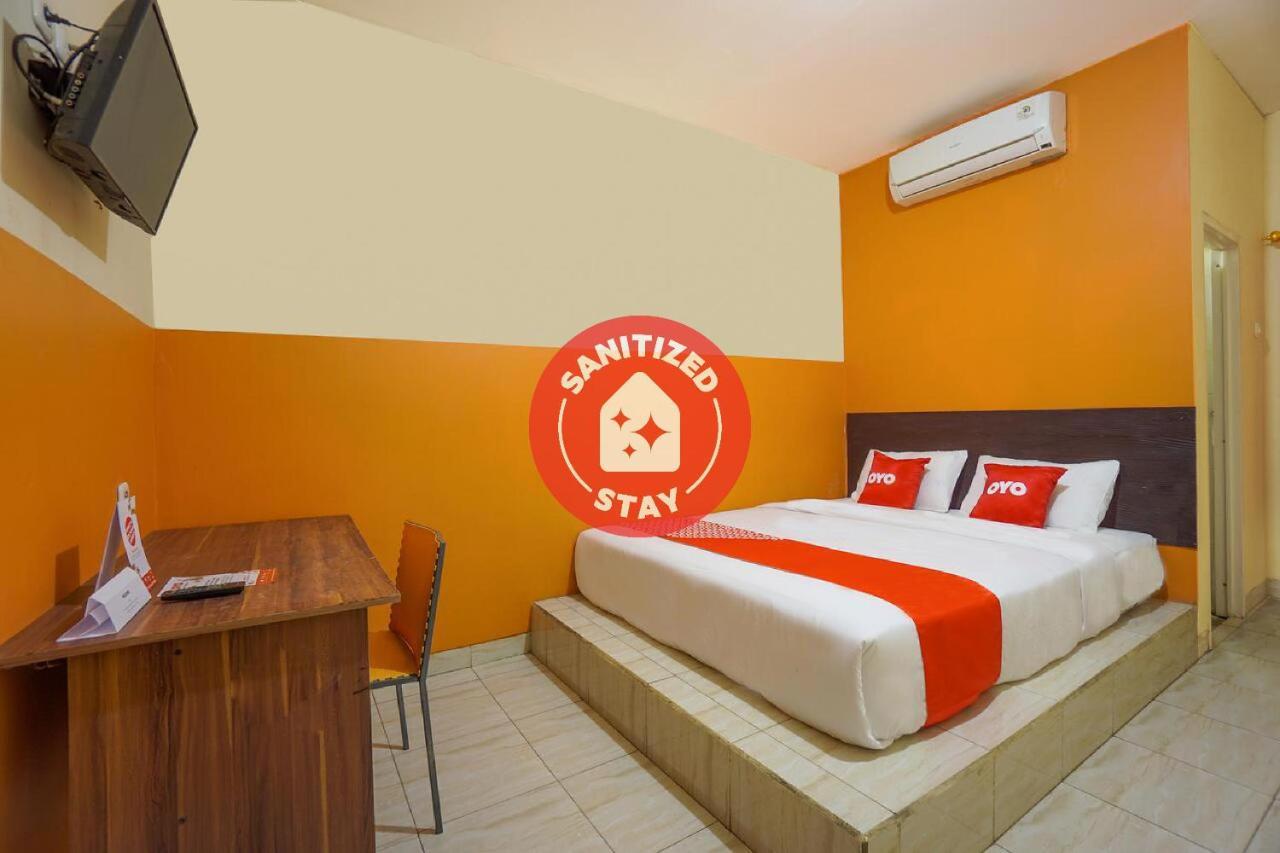 Hotel Super Oyo 2639 Oxy Townhouse Manado Exteriér fotografie