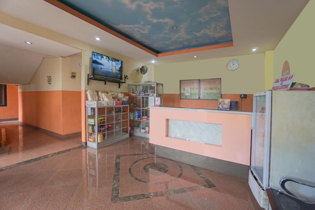 Hotel Super Oyo 2639 Oxy Townhouse Manado Exteriér fotografie