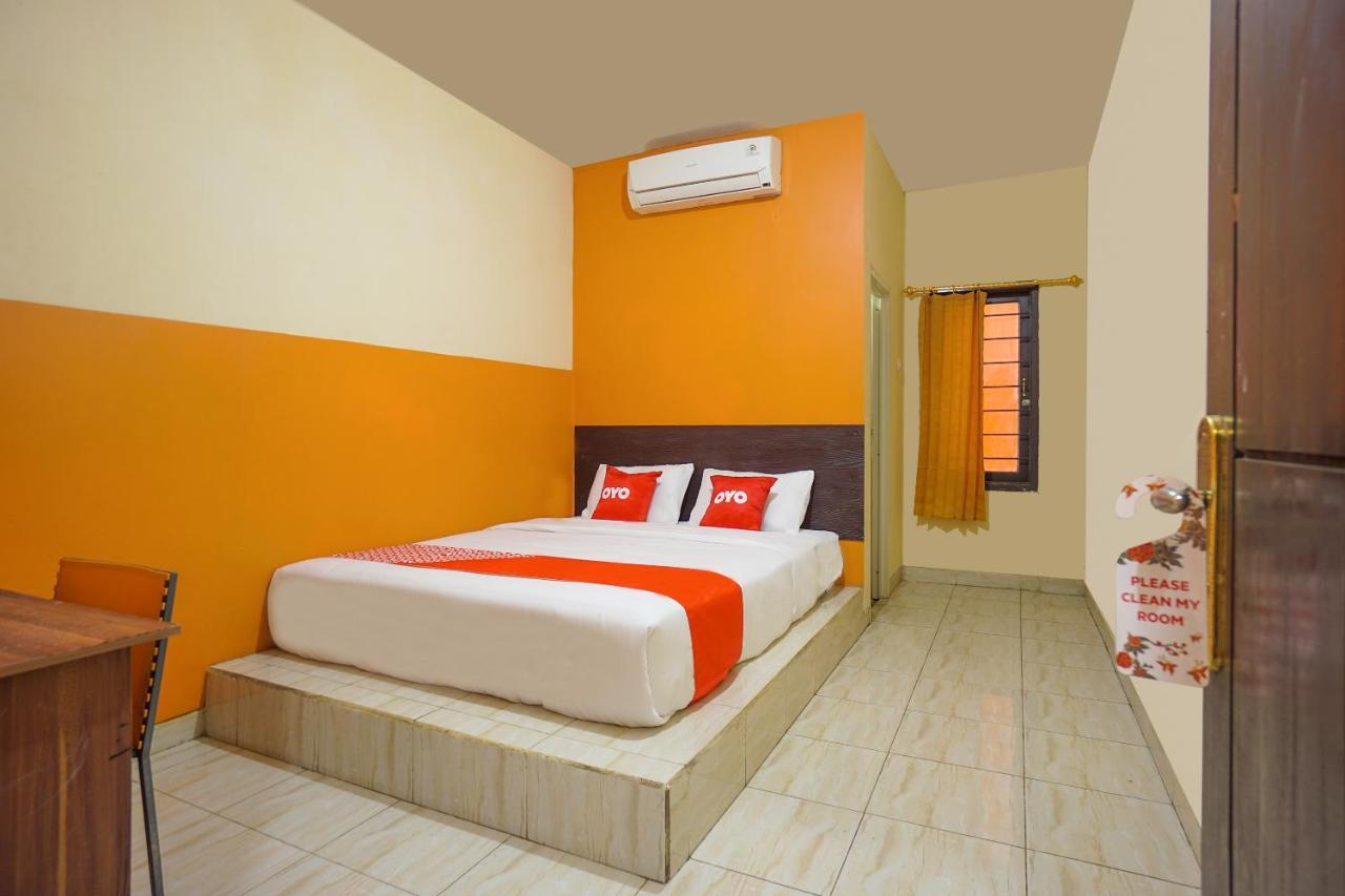 Hotel Super Oyo 2639 Oxy Townhouse Manado Exteriér fotografie