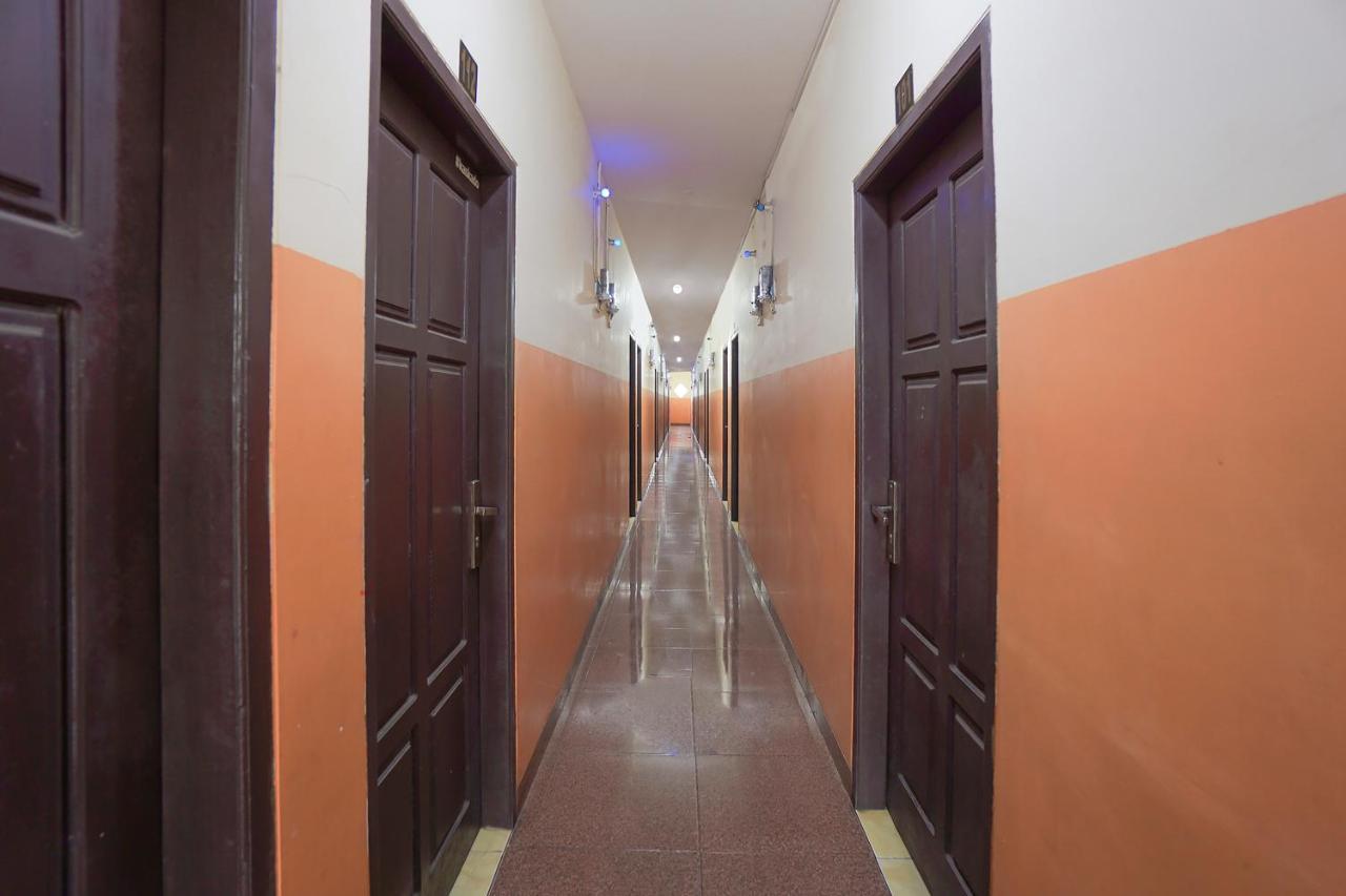 Hotel Super Oyo 2639 Oxy Townhouse Manado Exteriér fotografie