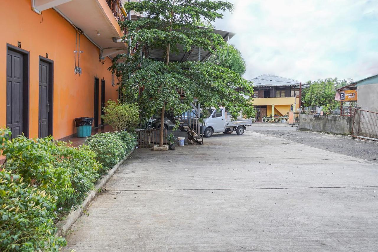 Hotel Super Oyo 2639 Oxy Townhouse Manado Exteriér fotografie